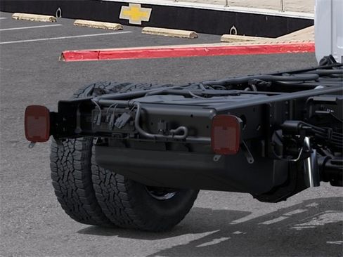 New 2026 Chevrolet Silverado 3500 LT w/ Convenience Package RWD image 11