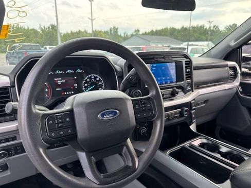 Used 2022 Ford F150 XLT w/ Trailer Tow Package AWD/4WD image 4