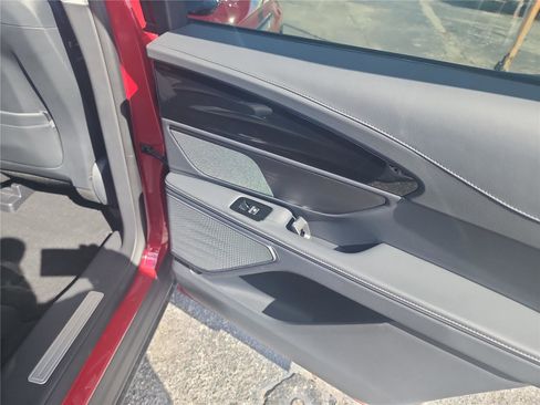 New 2026 Lincoln Nautilus Premier image 20