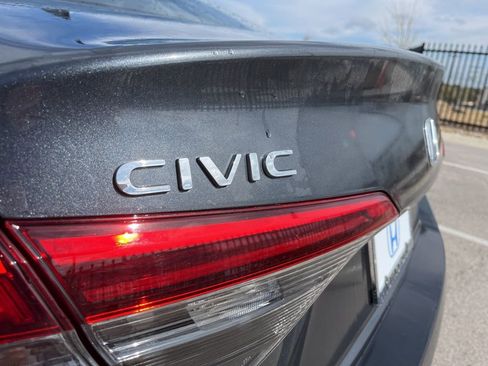 Used 2024 Honda Civic Sport image 8