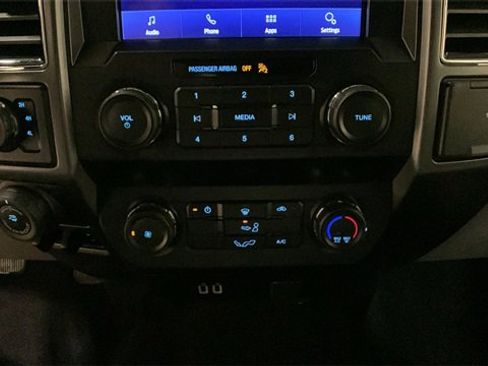 Used 2019 Ford F150 XLT w/ Trailer Tow Package image 39