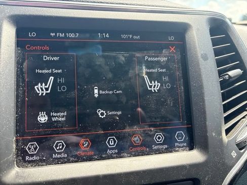 Used 2022 Jeep Cherokee Latitude Lux FWD image 12