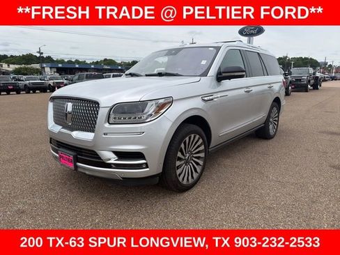 Used 2018 Lincoln Navigator Reserve w/ Technology Package AWD/4WD image 3