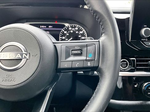 Used 2024 Nissan Pathfinder SV w/ Lighting Package (N92) image 23