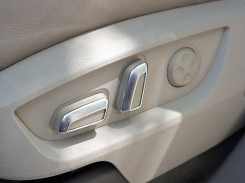 Used 2014 Audi Q7 3.0T Premium Plus w/ Premium Plus Package image 17