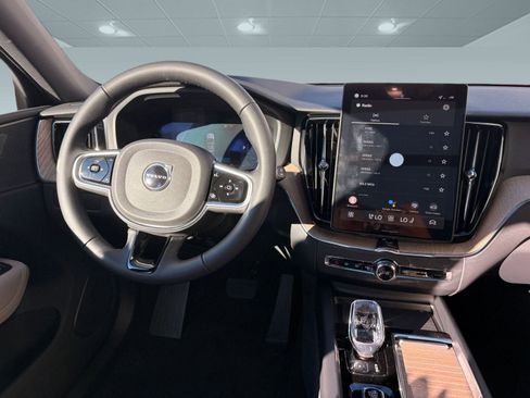 New 2026 Volvo XC60 B5 Core w/ Climate Package image 22