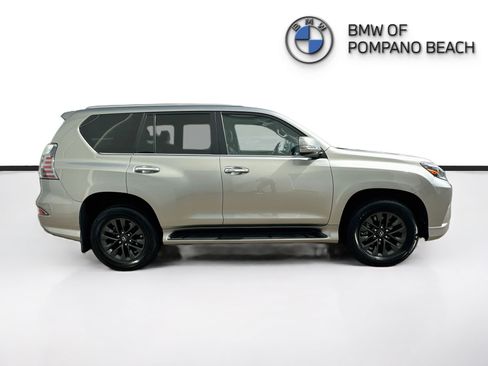 Used 2022 Lexus GX 460 Premium w/ Premium Plus Package AWD/4WD image 8
