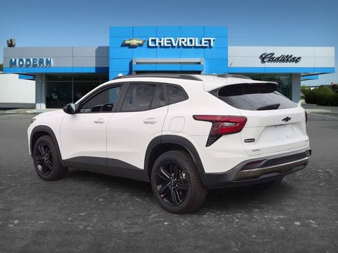 Certified 2026 Chevrolet Trax ACTIV FWD image 3