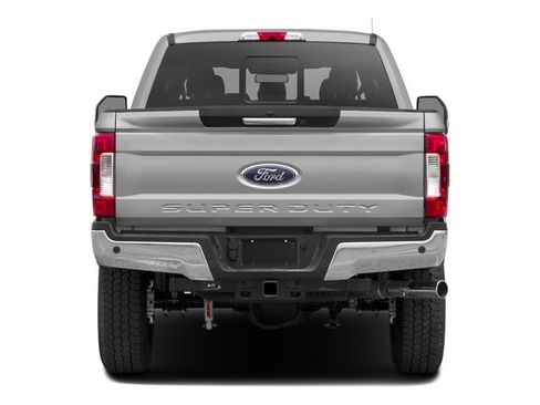 Used 2017 Ford F250 XLT w/ XLT Value Package AWD/4WD image 5