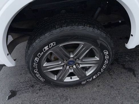 Used 2020 Ford F150 XLT w/ Equipment Group 302A Luxury image 4