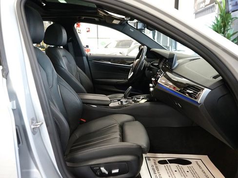 Used 2017 BMW 540i xDrive AWD/4WD image 48