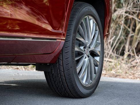 New 2025 Buick Enclave Avenir w/ Super Cruise Package image 5