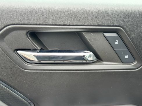 Used 2024 GMC Canyon AT4 image 23