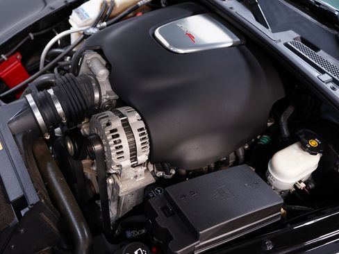 Used 2005 Chevrolet SSR w/ Preferred Equipment Group image 31