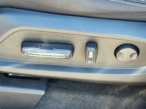 Used 2023 Honda Pilot Sport image 25