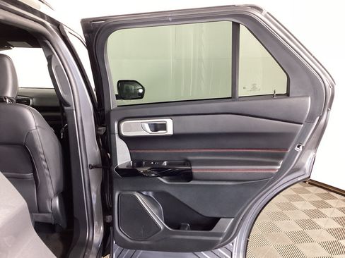 Used 2023 Ford Explorer ST-Line w/ Class IV Trailer Tow Package AWD/4WD image 11