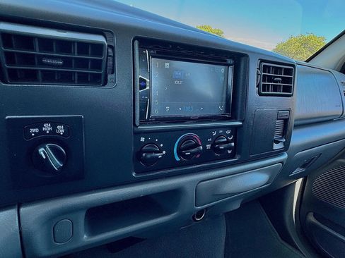 Used 2004 Ford F250 Lariat image 18