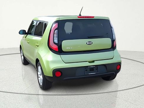Certified 2017 Kia Soul image 4