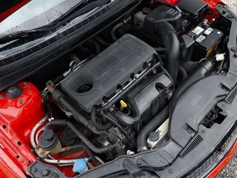 Used 2011 Kia Forte Koup SX FWD image 45