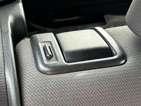 Used 2020 Toyota RAV4 XLE w/ All Weather Liner Package AWD/4WD image 44
