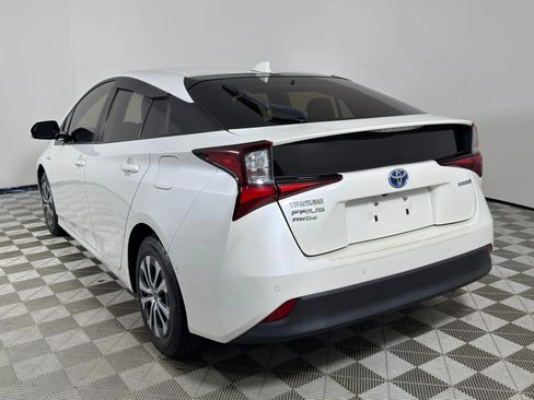 Used 2020 Toyota Prius LE image 5