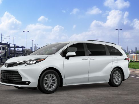 New 2026 Toyota Sienna XLE AWD/4WD image 3