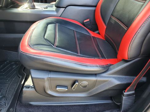 Used 2018 Ford F150 Lariat image 27