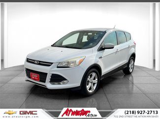 Used 2015 Ford Escape SE image 1