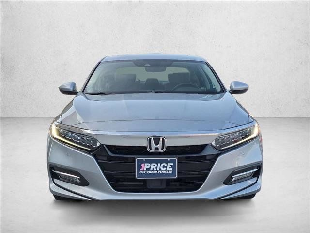Used 2019 Honda Accord Touring image 2