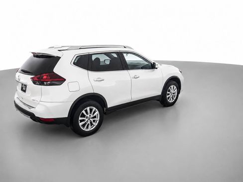 Used 2018 Nissan Rogue SV w/ Premium Package AWD/4WD image 5