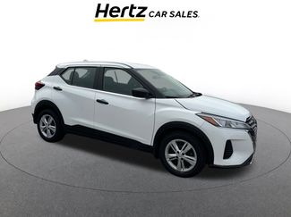 Used 2024 Nissan Kicks S image 1