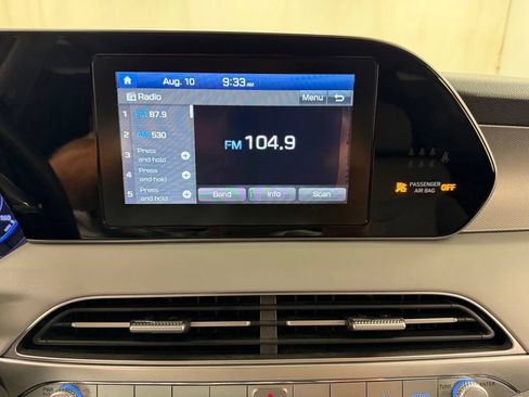 Used 2020 Hyundai Palisade SE AWD/4WD image 30