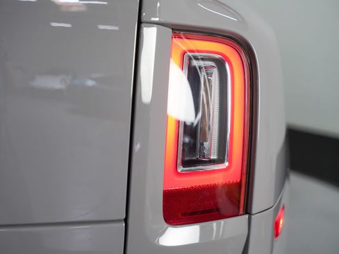Used 2022 Rolls-Royce Cullinan Black Badge AWD/4WD image 25