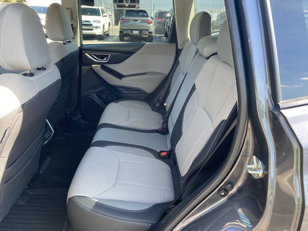 Used 2022 Subaru Forester Premium AWD/4WD image 8