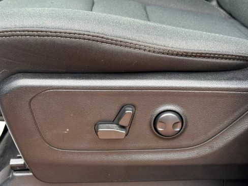 Used 2022 RAM 1500 Big Horn AWD/4WD image 14