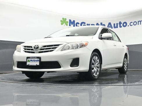 Used 2013 Toyota Corolla LE FWD image 6