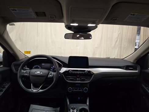 Used 2020 Ford Escape SE image 26