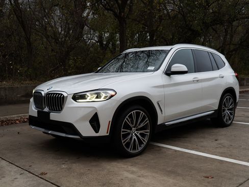 Used 2022 BMW X3 xDrive30i w/ Premium Package image 5