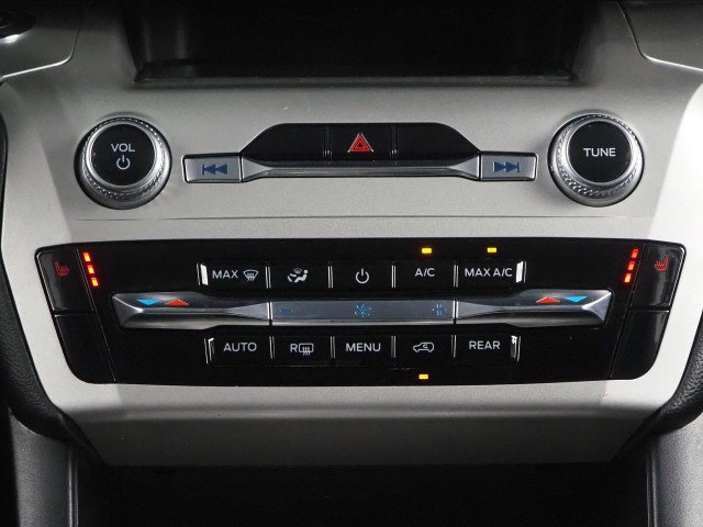 Used 2022 Ford Explorer XLT RWD image 24