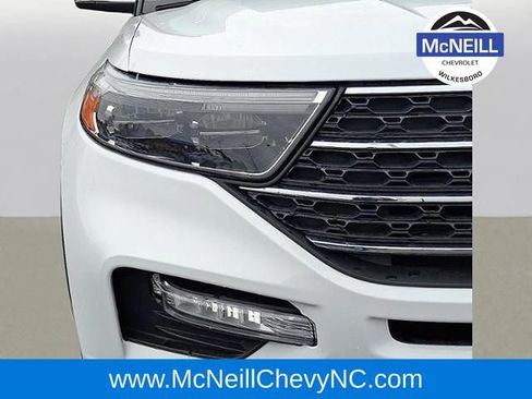 Used 2023 Ford Explorer XLT w/ Equipment Group 202A image 10