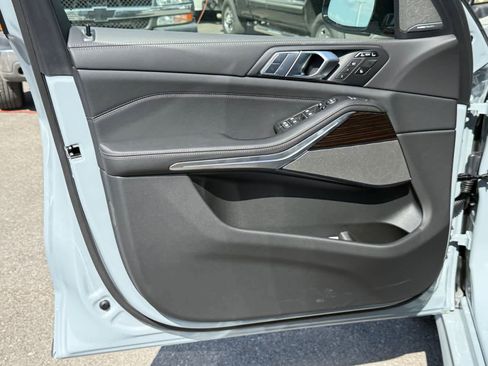 New 2026 BMW X7 xDrive40i image 16