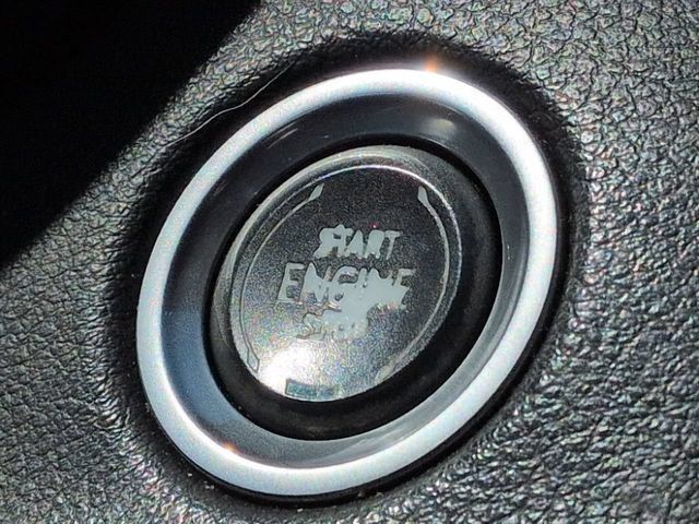Used 2019 Cadillac XT4 Premium Luxury AWD/4WD image 37