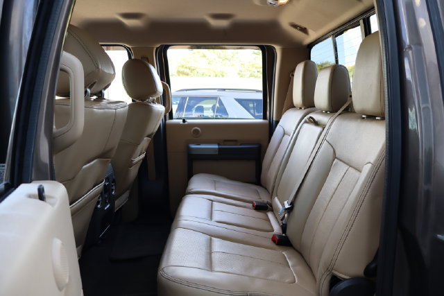 Used 2015 Ford F350 Lariat w/ Lariat Interior Package AWD/4WD image 30