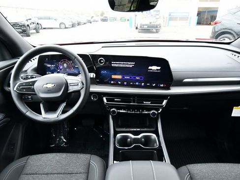 New 2026 Chevrolet Traverse LT w/ Driver Confidence Package AWD/4WD image 10