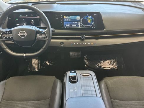 Used 2024 Nissan Ariya AWD image 12
