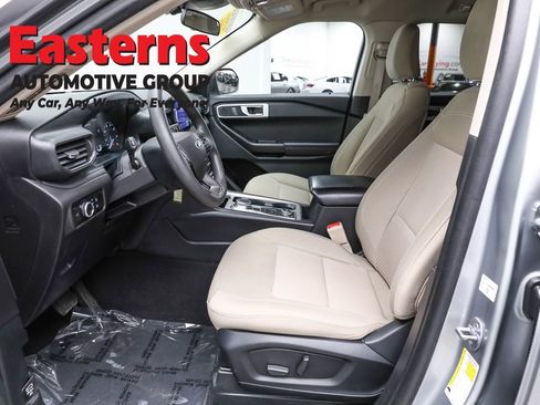 Used 2024 Ford Explorer 4WD image 14
