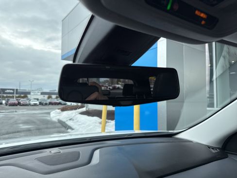 Used 2018 Chevrolet Traverse Premier image 33