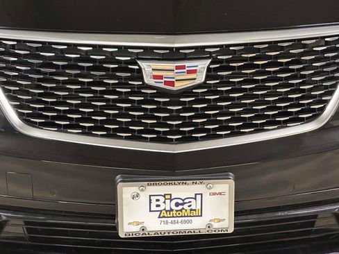 Used 2024 Cadillac XT6 Luxury AWD/4WD image 8