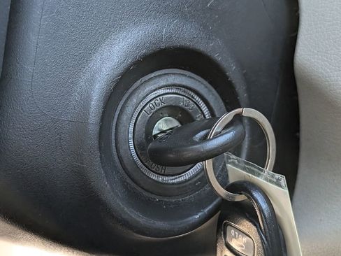 Used 2015 Hyundai Elantra SE w/ Option Group 02 image 29