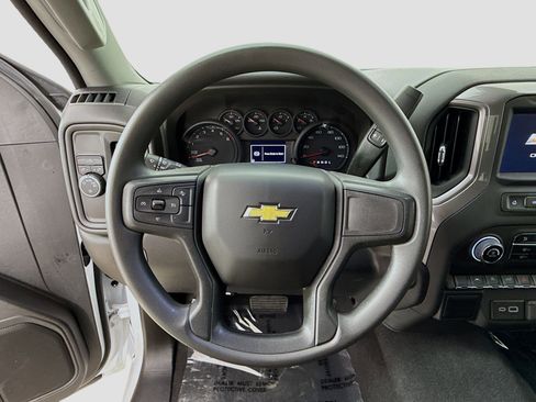 Used 2023 Chevrolet Silverado 1500 Custom image 11